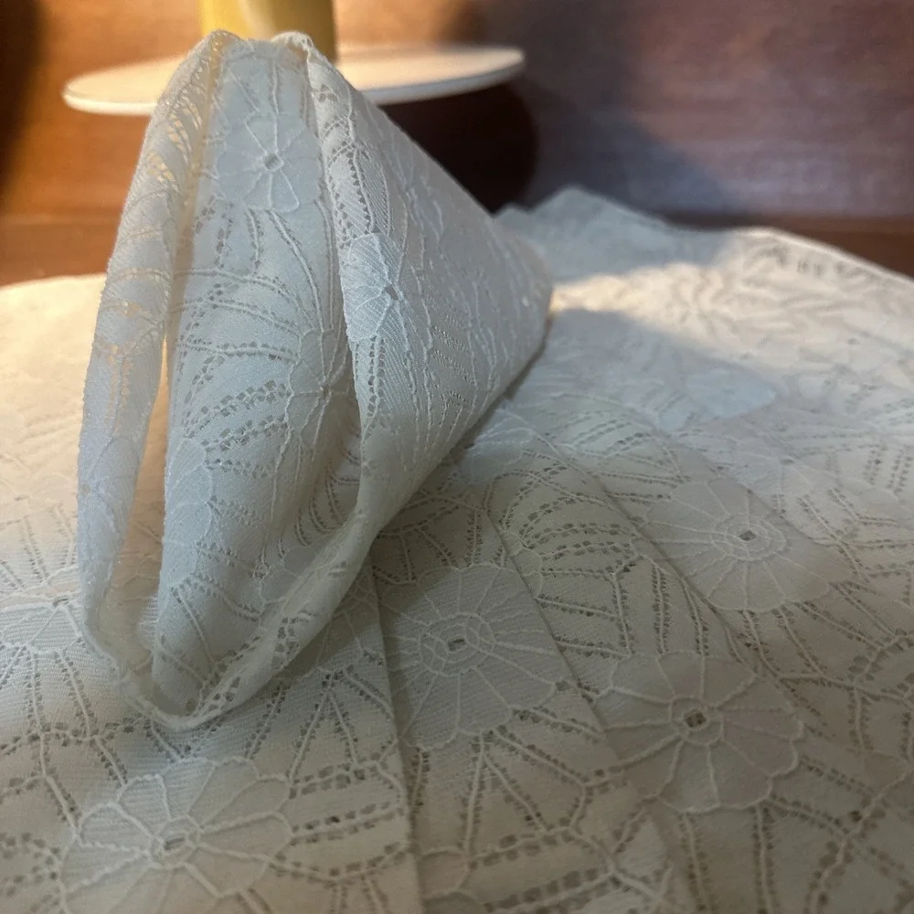 Set of 12 Vintage Matching Decor, From Liberty House 16 X 16NapkinsNWT